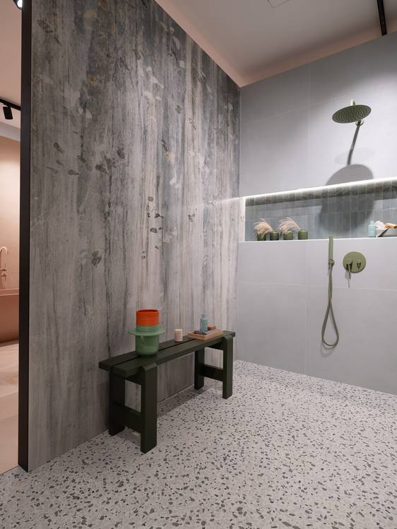 Room view , created with tiles from the collection: FAP MAXXI 120x278 – Green