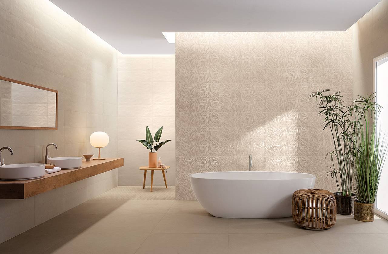 Room view Bathroom, created with tiles from the collection: DECO&MORE – Beige