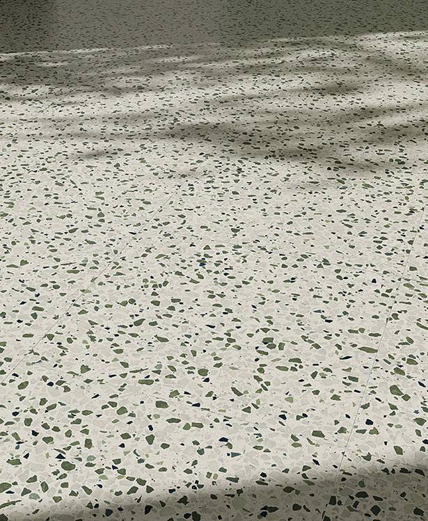 Imagen de ambiente , realizada con baldosas de la colección: GLIM – Verde