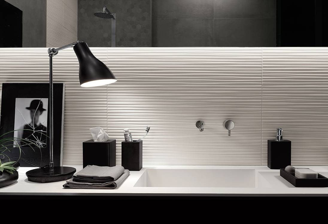 Imagen de ambiente , realizada con baldosas de la colección: LUMINA 25x75 – 