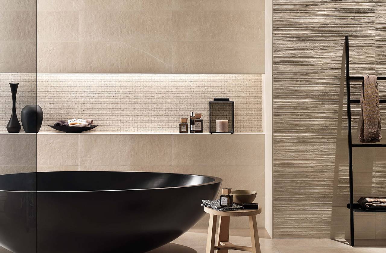 Room view Bathroom, created with tiles from the collection: MAKU – Beige