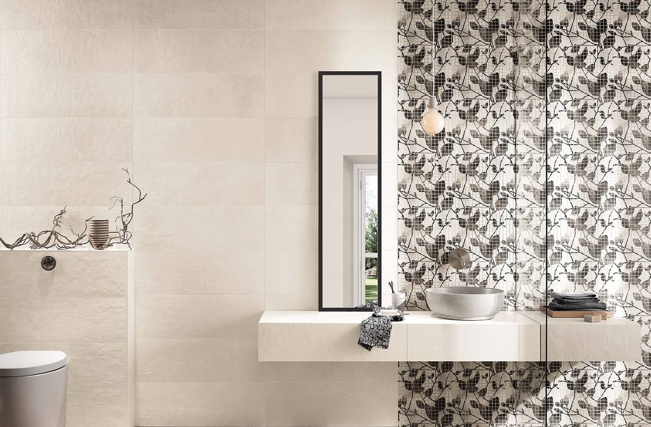Room view Bathroom, created with tiles from the collection: MAKU – White