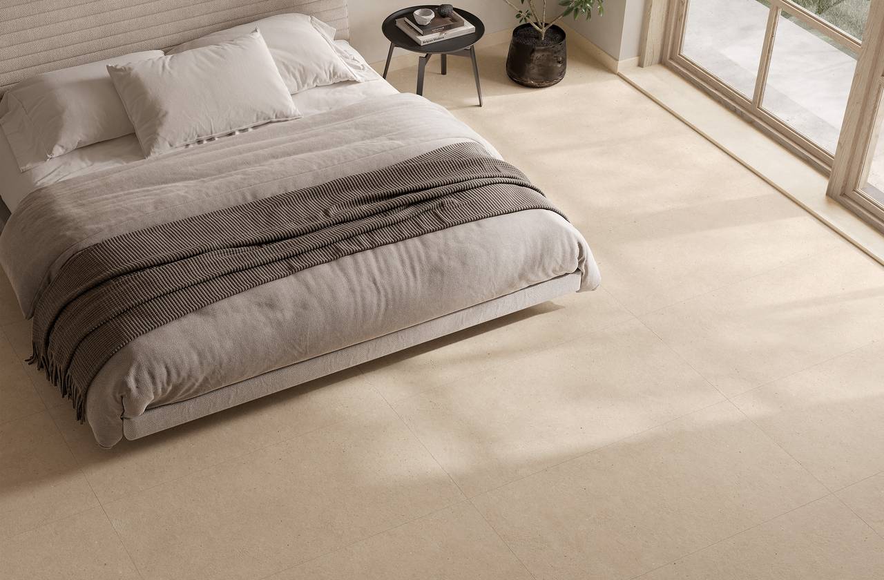 Raumabbildung Hous, gestaltet mit Fliesen aus der Kollektion: MATERIA PURA – BEIGE