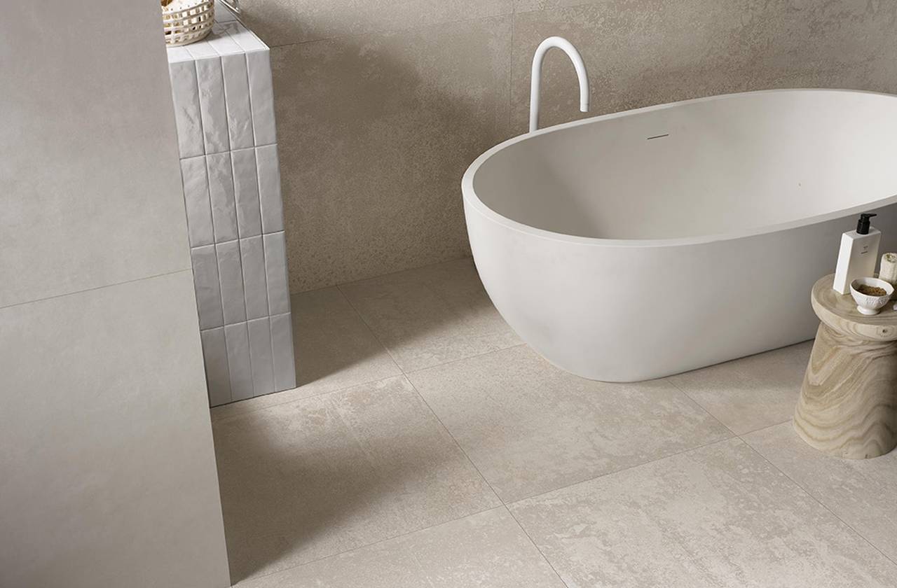 Room view Bathroom, created with tiles from the collection: OXIDE – White