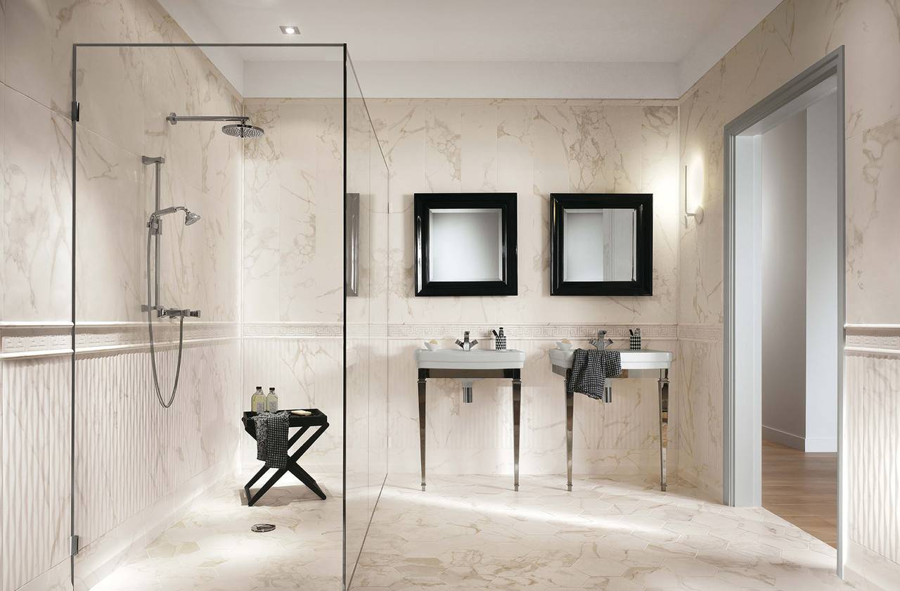 Room view Bathroom, created with tiles from the collection: ROMA – White