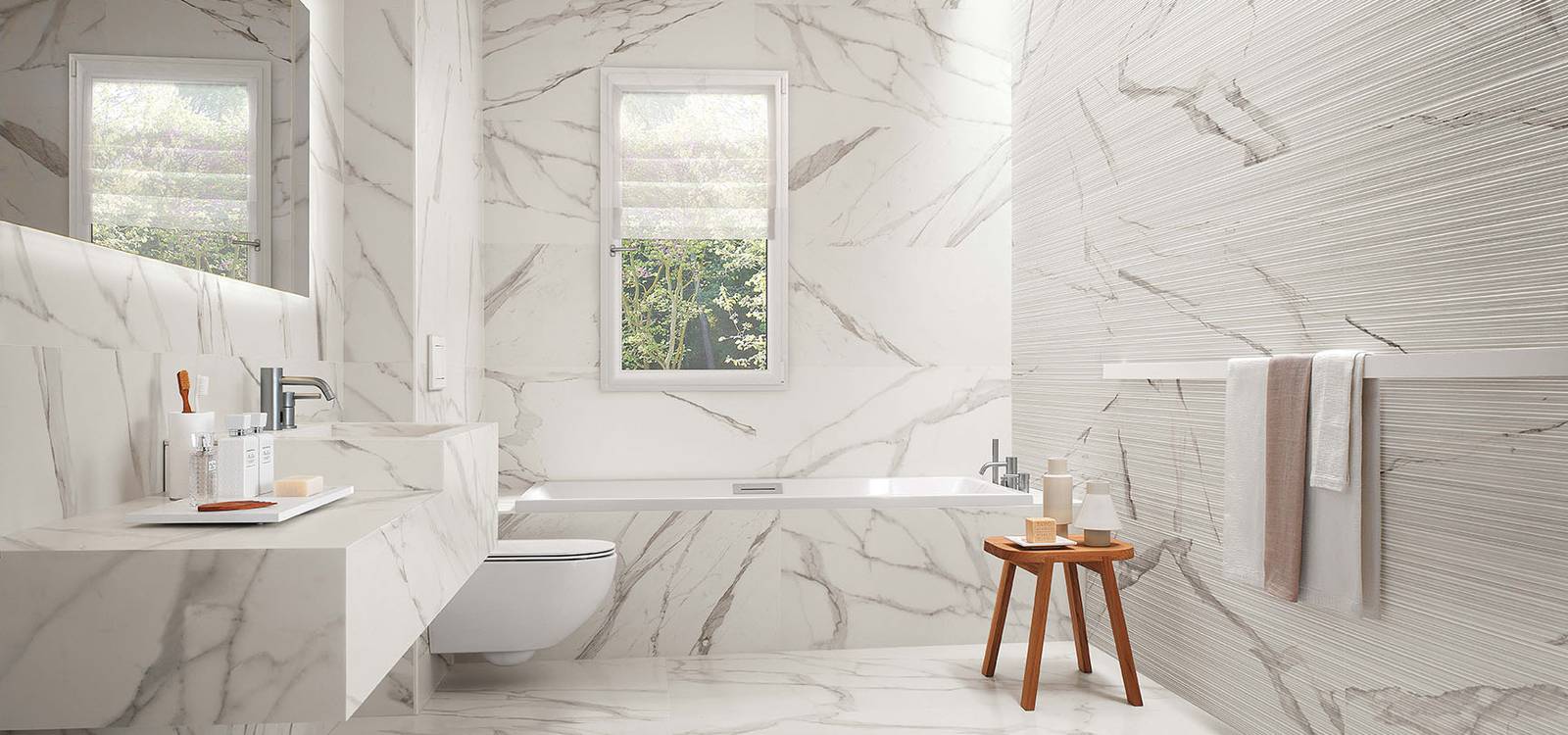 Room view Bathroom, created with tiles from the collection: ROMA – White