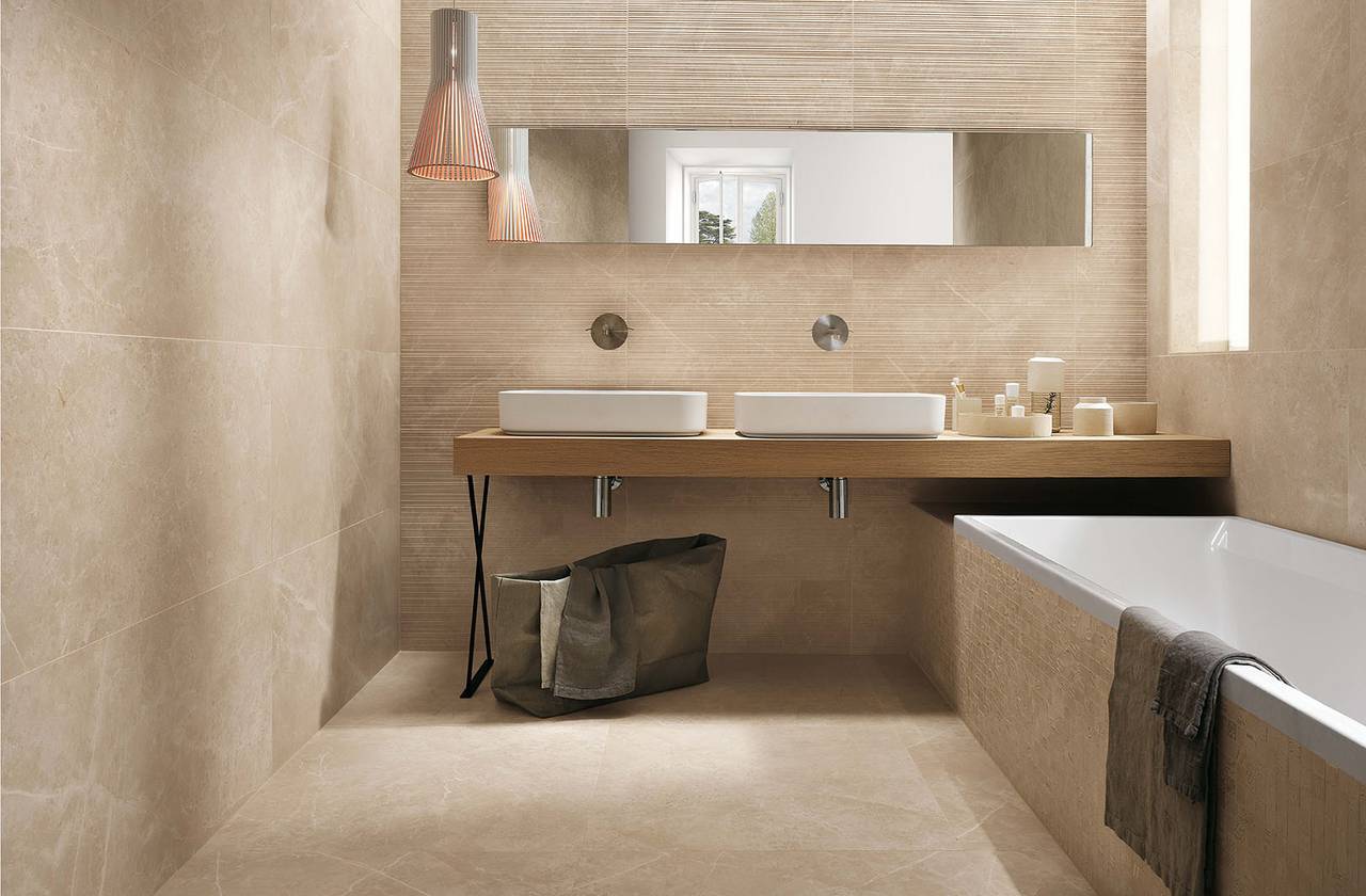 Room view Bathroom, created with tiles from the collection: ROMA – Beige