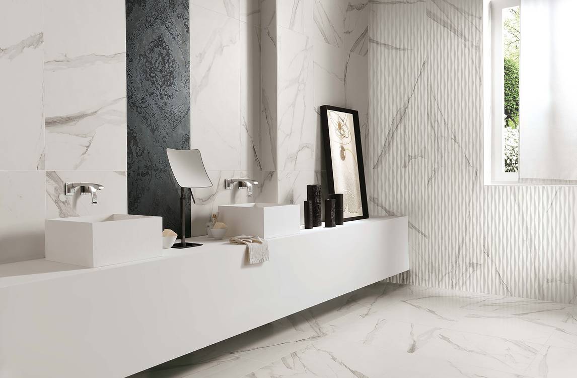 Imagen de ambiente , realizada con baldosas de la colección: ROMA – BLANCO