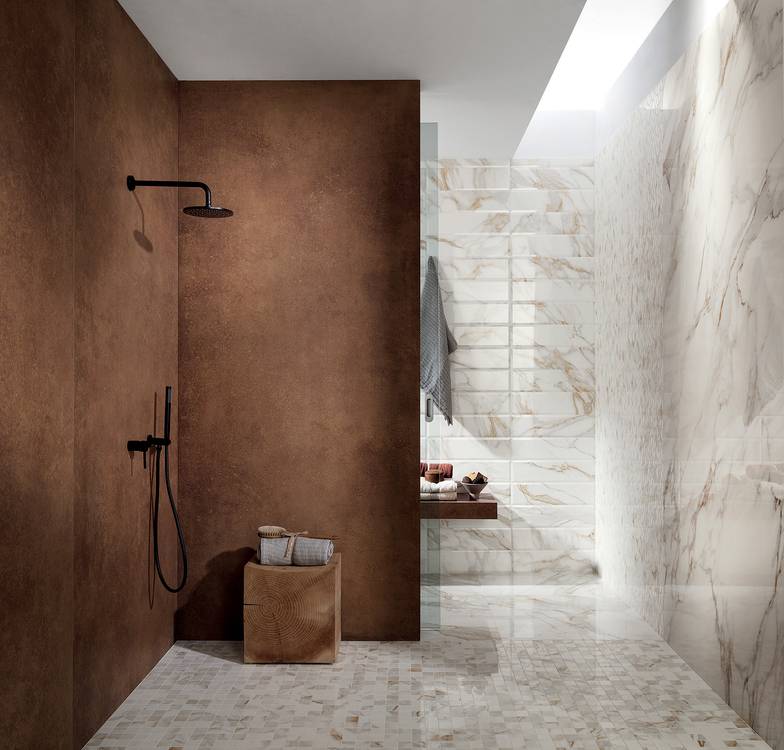Imagen de ambiente Baño, realizada con baldosas de la colección: ROMA GOLD – BLANCO, BROWN
