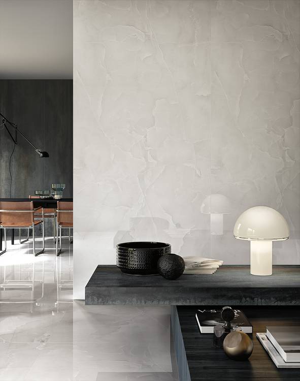 Imagen de ambiente House, realizada con baldosas de la colección: ROMA GOLD – BLANCO, NEGRO