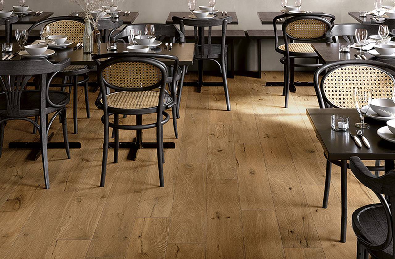 Интерьер контракт, оформленный плиткой из коллекции: ROOTS – BEIGE