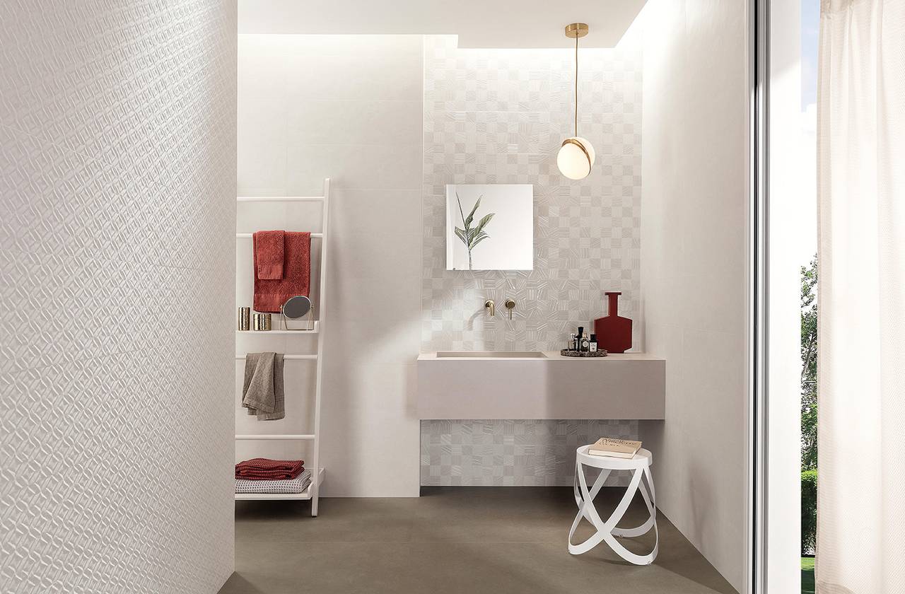 Room view Bathroom, created with tiles from the collection: SHEER – White, Grey