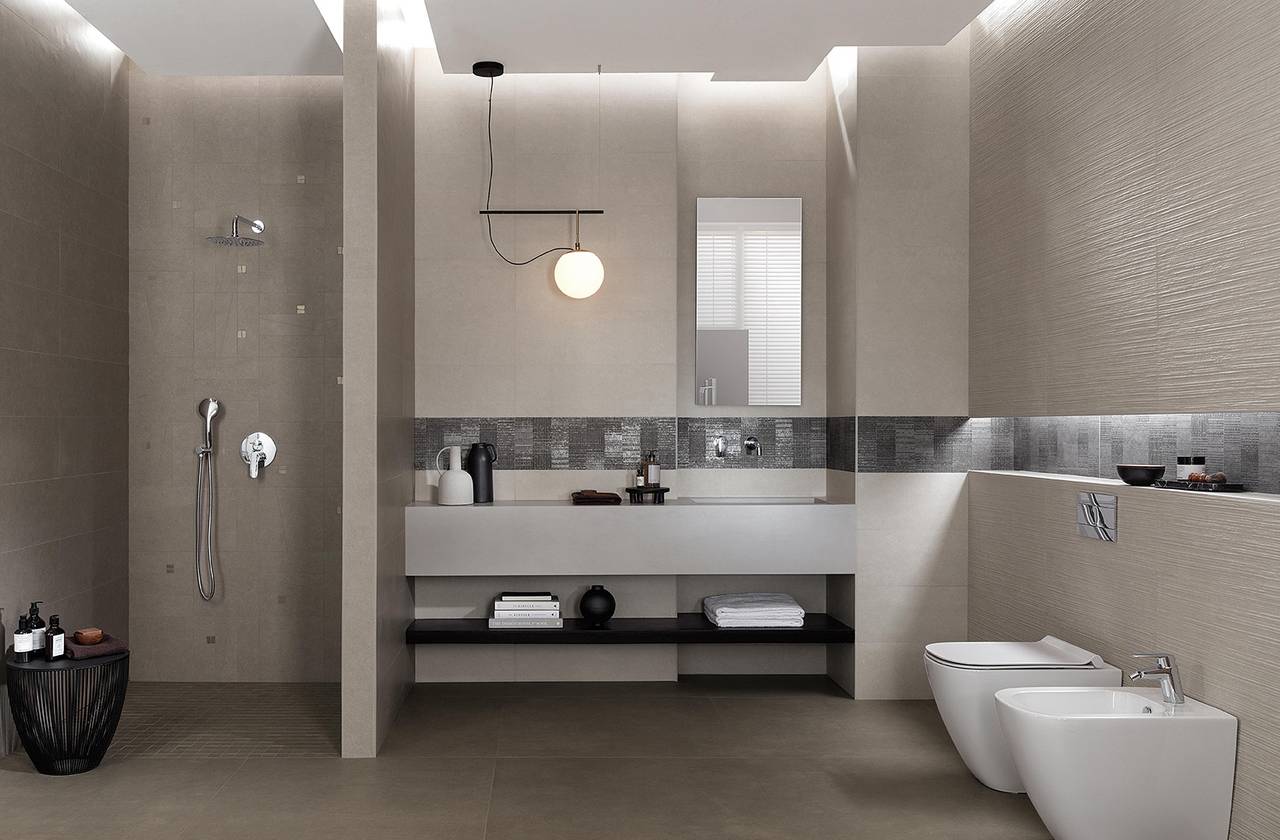 Room view Bathroom, created with tiles from the collection: SHEER – Grey, White