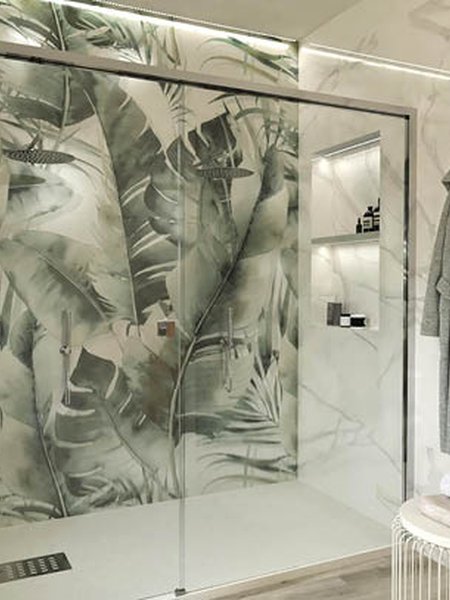 Bathroom design image in Rectangular shape, created with floor tiles FAPNEST and wall tiles ROMA DIAMOND, BLOOM