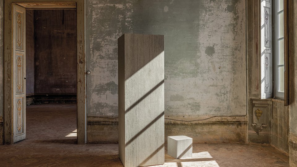 Travertine-effect tiles: the new Materia Classica collection