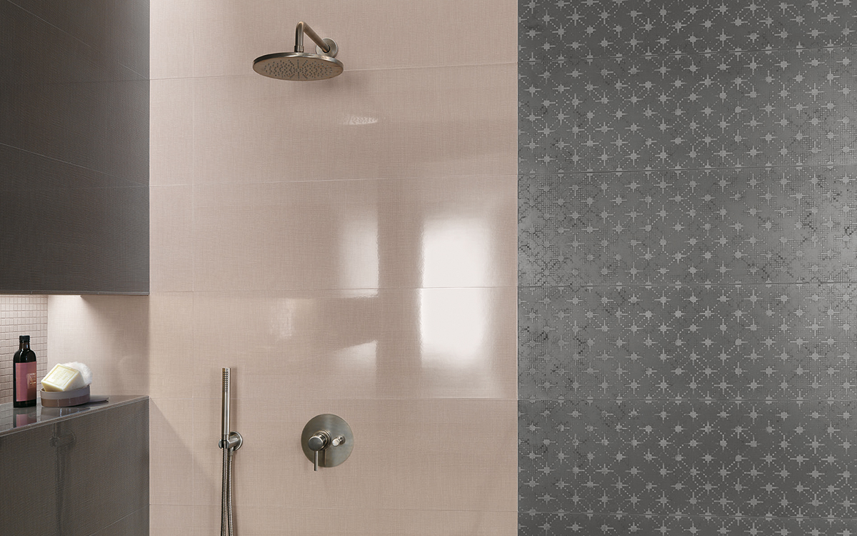 How to clean bathroom tiles