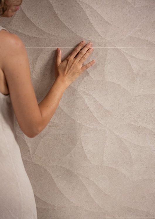 Room view , created with tiles from the collection: OLTRE LA PIETRA – Grey