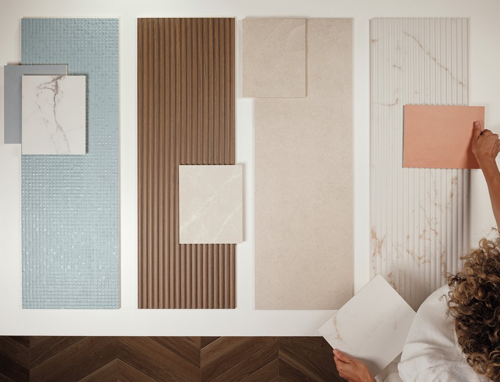 Room view , created with tiles from the collection: OLTRE IL MARMO – Beige, White