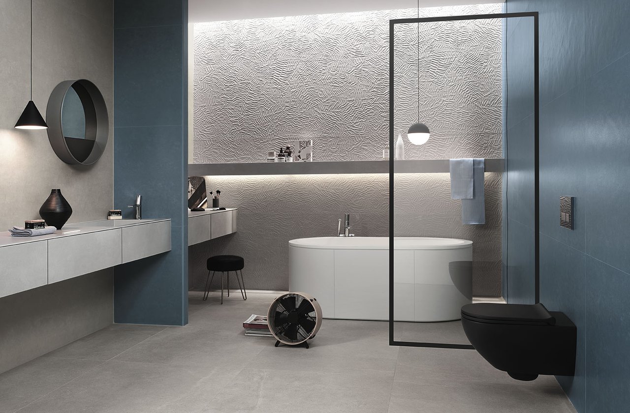 Image d'ambiance Salle de bain, réalisée avec des carreaux de la collection : BLOOM – Bleu, Gris BLOOM