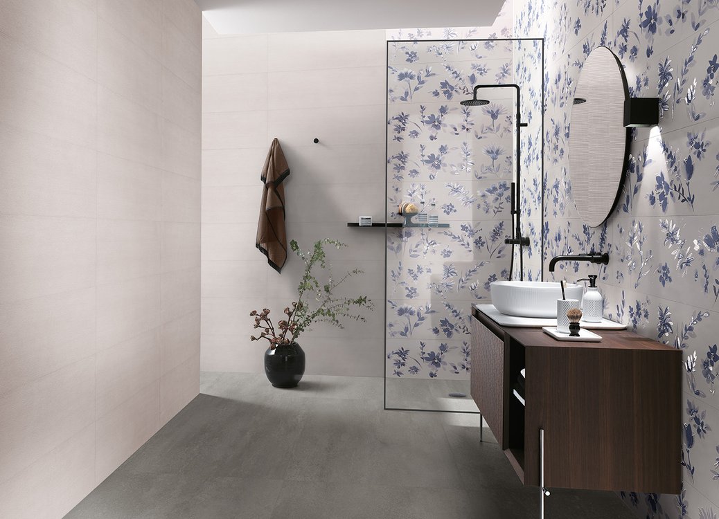 Room view Bathroom, created with tiles from the collection: DECO&MORE – White