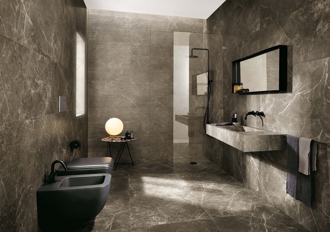 Room view Bathroom, created with tiles from the collection: ROMA – Brown