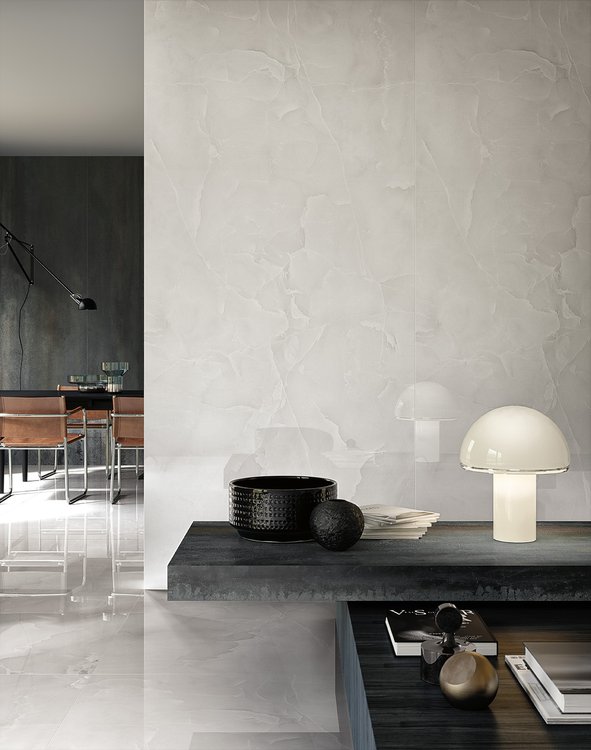 Imagen de ambiente House, realizada con baldosas de la colección: ROMA GOLD – BLANCO, NEGRO