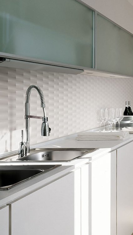 Imagen de ambiente , realizada con baldosas de la colección: LUMINA 25x75 – BLANCO